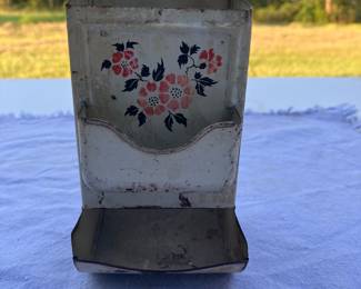 Kitchen match holder