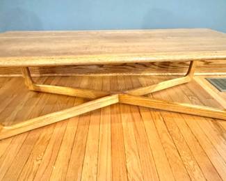 Lane Furniture Mid-Century Modern Oak Sculptural X-Base Coffee Table