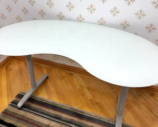 Kidney-Shaped Frosted Glass Adjustable Height Desk