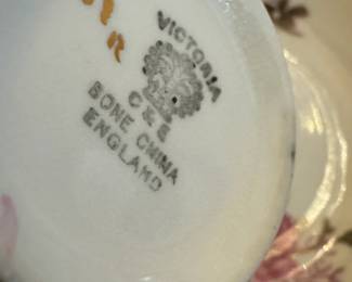 Victoria Bone China England Rose Teacup & Saucer