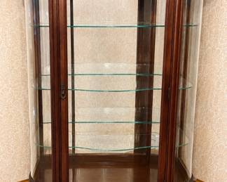 French Louis XV Revival Mahogany Curved Glass Bow-Front Curio Display Cabinet with Carved Details & Glass Shelves