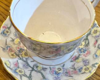 Tuscan Fine Bone China Floral Teacup & Saucer, England