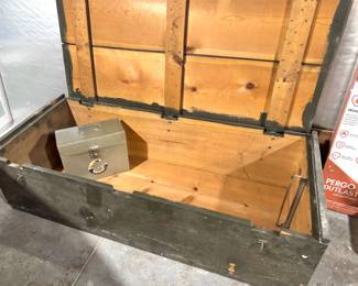 Primitive Military-Style Wood Storage Trunk / Footlocker with Metal Hardware