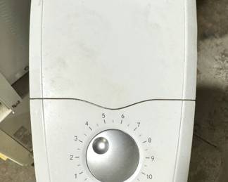 Ionic Comfort Quadra Tower Air Purifier / Ionic Air Cleaner