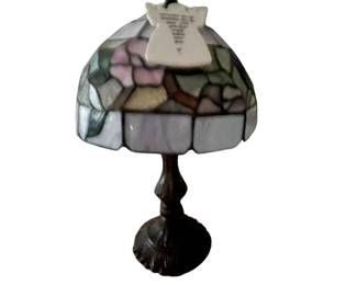 081 TiffanyStyle Stained Glass Table Lamp