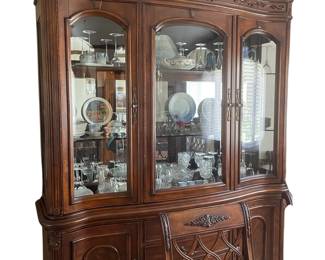 161 Large Ornate Cherry China Cabinet Hutch