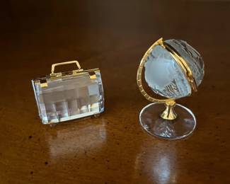 005 Swarovski Crystal Globe and Suitcase Figurines
