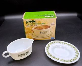 Vintage Pyrex Gravy Server In Original Packaging