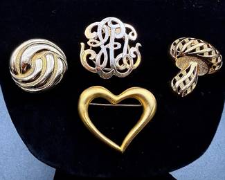 Brooch And Scarf Clip Gold-toned Lot