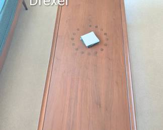 Kipp Stewsy table