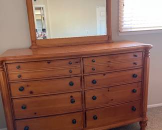 Large dresser $80