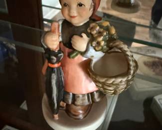"Little Wanderer" Goebel Hummel Figurine