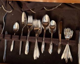 Silverware set