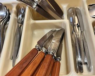 Butter knives