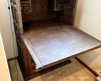Secretary cabinet