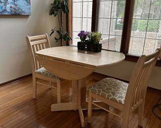 Apartment size dining