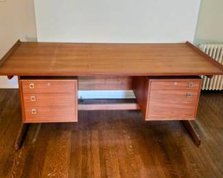 Mid Century Modern Scandinavia Style Executive Desk 28H x 74W x 28D