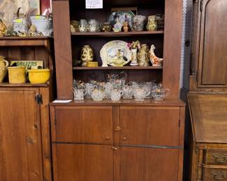 MCM hutch, small
