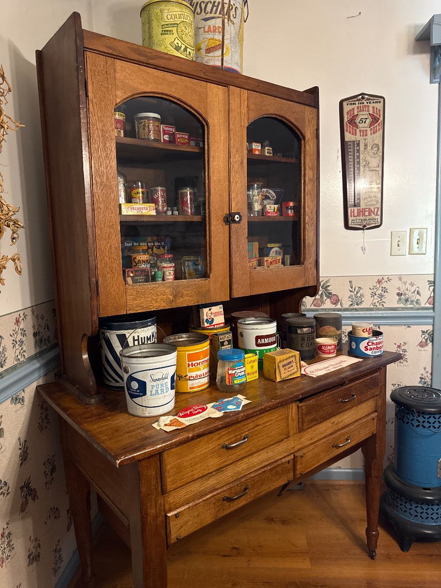 Possum Belly Cabinet