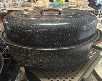 Granite Ware Oval Roasting Pan with Rack and Lid