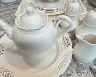 Royal Creamware Classics Teapot and Serving Set