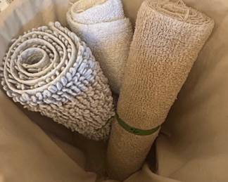 Assorted Bathroom Textiles