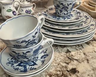 Blue Danube Japan Onion Pattern Tea Set