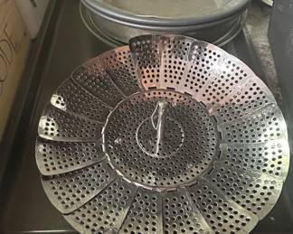 Collapsible Stainless Steel Vegetable Steamer Basket