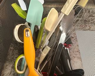 Assorted Kitchen Utensil Lot