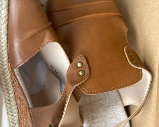 Women’s Shoes 