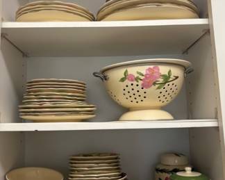 Many Dishes 