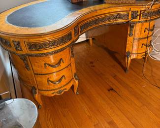 Kidney Shaped Burl Wood Desk