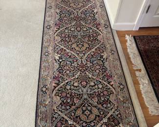 ORIENTAL RUNNER