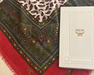 MCM SCARF