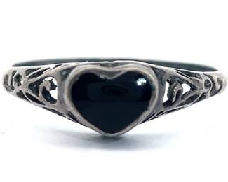 Black Onyx Heart Filigree Ring