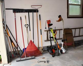652Garage
