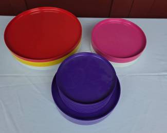 Vintage Heller Rainbow Dinner Plates by Massimo Lella Vignelli