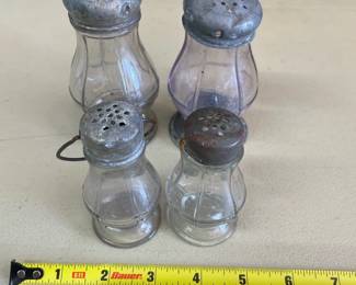 Glass Salt Pepper Shaker Set