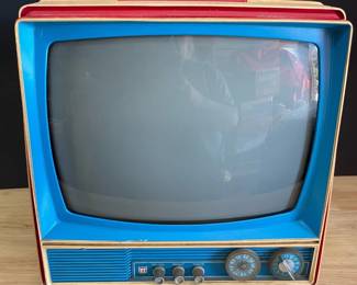 General Electric Retro Portable TV
