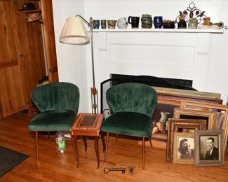 042Living Room