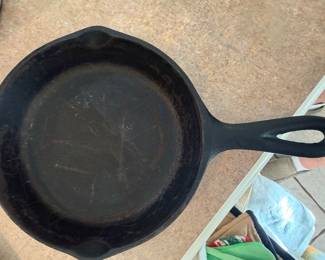 5c iron skillet