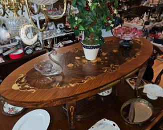 Beautiful Italian inlaid coffee table