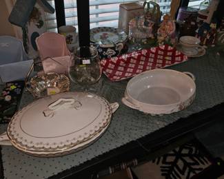 Vintage casserole Dish