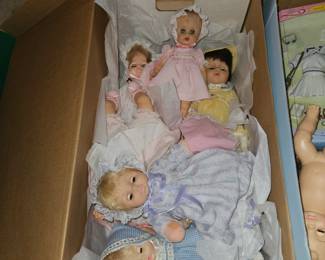 Various vintage dolls
