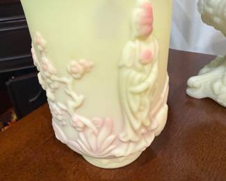 Fenton Cameo Empress Vase