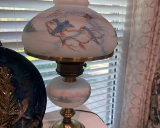 Fenton Birds of Winter Lamp