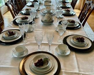 Set of China for 12