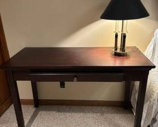 Desk w/Drawer, Lamp
