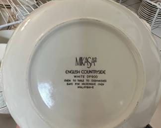 Mikasa English Countryside White Serving Bowl
