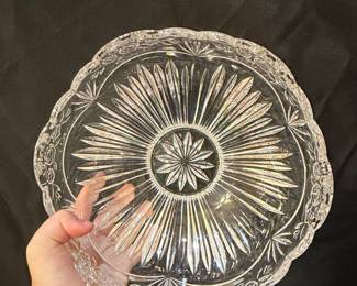 Oneida Southern Garden Rose Pattern Crystal Bowl